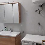 شقة Iva